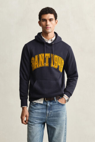 Hoodie mit Grafik