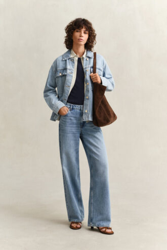 Jeansjacke mit Krawatte