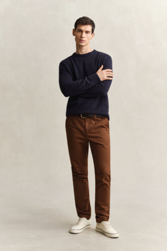 Klassische Chinos in schmaler Passform
