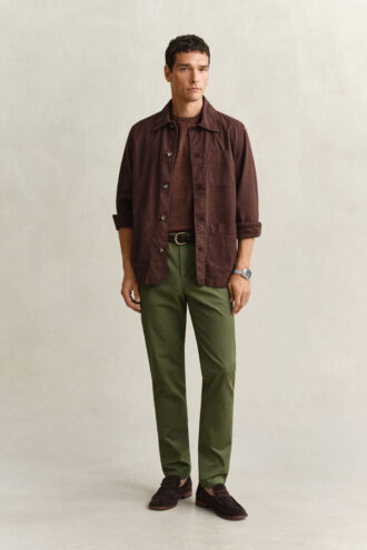 Klassische Chinos in schmaler Passform