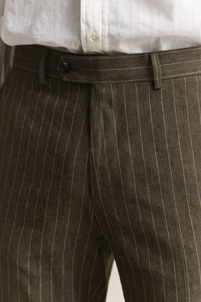 Nadelstreifen-Hose
