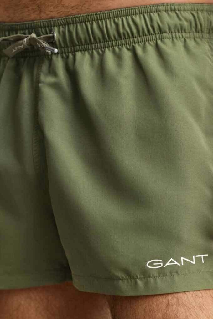 Schnelltrocknende Badeshorts mit Logo