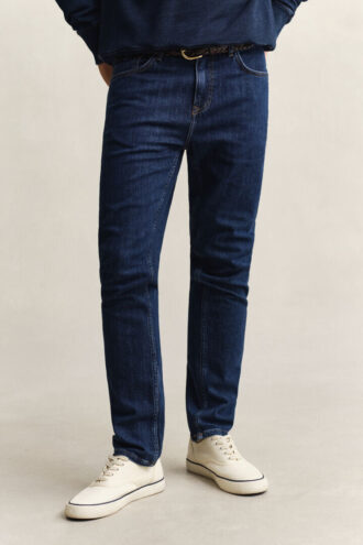 Slim-Fit-Jeans in Clean-Wash-Optik