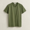 Slim-Fit-T-Shirt mit V-Ausschnitt und Wappen
