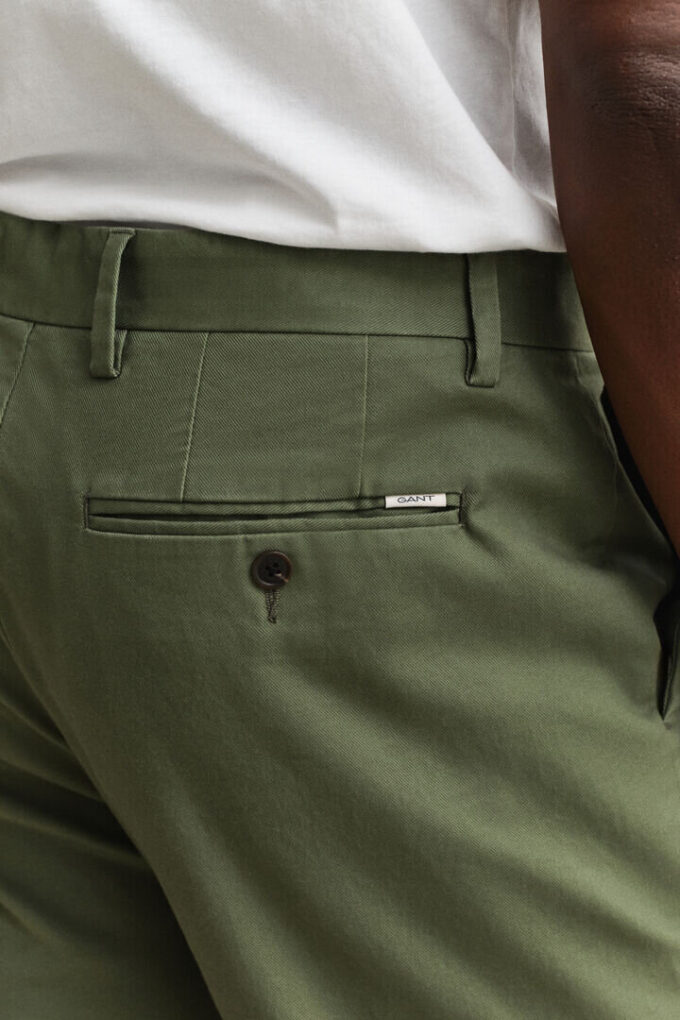 Smart-Chinos in Regular-Fit