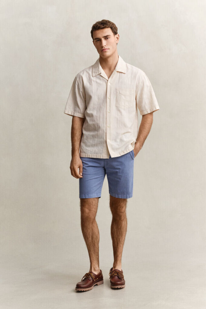 Sonnengebleichte Chino-Shorts