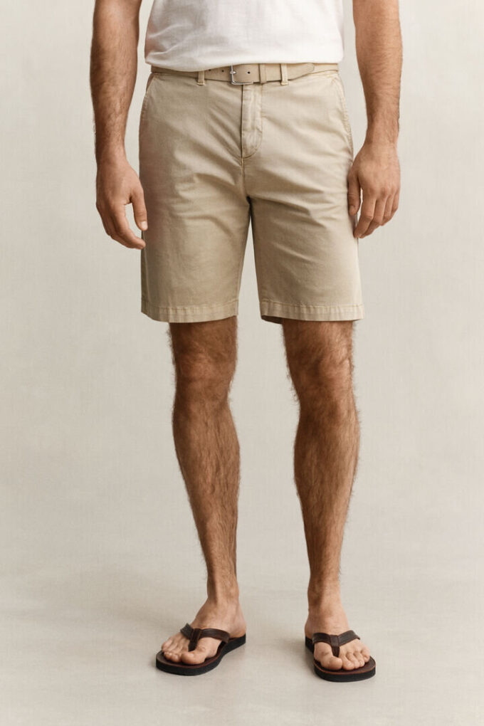 Sonnengebleichte Chino-Shorts
