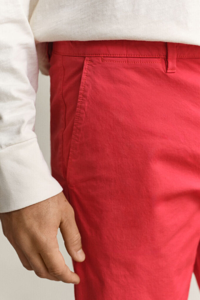Sonnengebleichte Chino-Shorts
