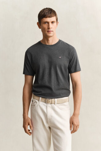 T-Shirt mit Shield-Motiv in Regular-Fit