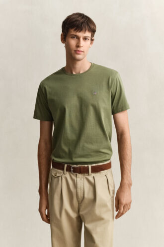 T-Shirt mit Shield-Motiv in Regular-Fit