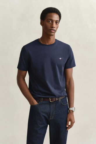 T-Shirt mit Shield-Motiv in Regular-Fit