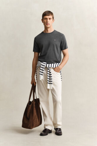 T-Shirt mit Shield-Motiv in Regular-Fit