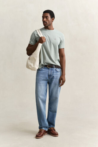 T-Shirt mit Shield-Motiv in Regular-Fit